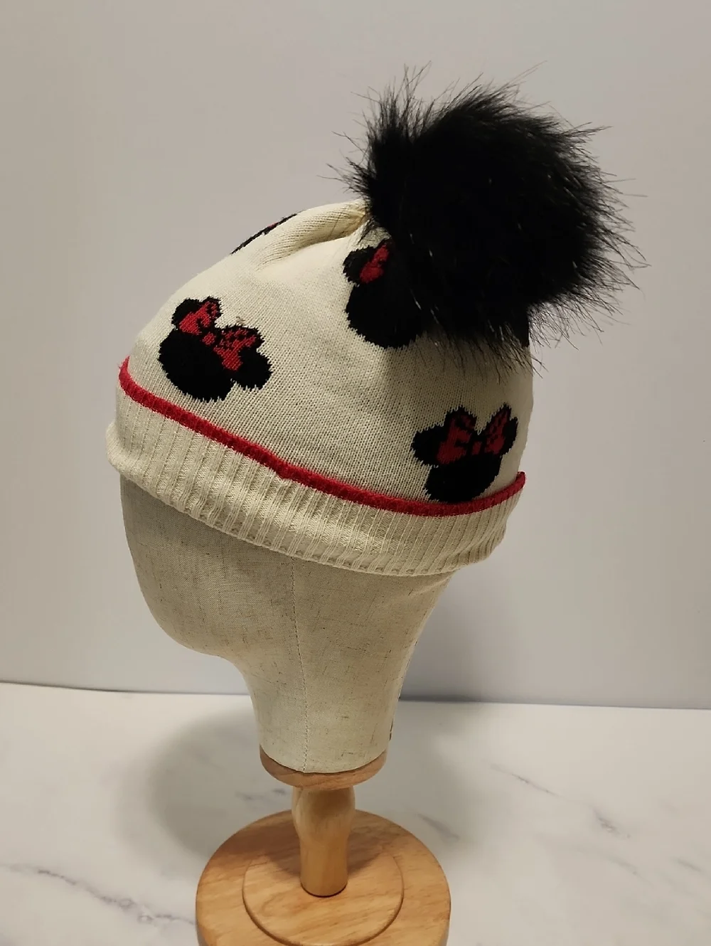 Gap Disney  Pom-Pom Beanie  Mini Mouse